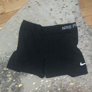 Black Nike Pros